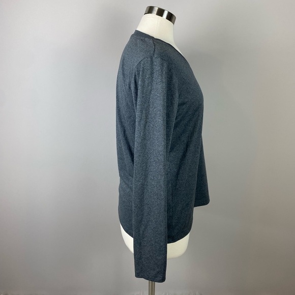 Womens Under Armour V-Neck Workout Running Athletic Gym Long Sleeve Top Shirt - Picture 3 of 7